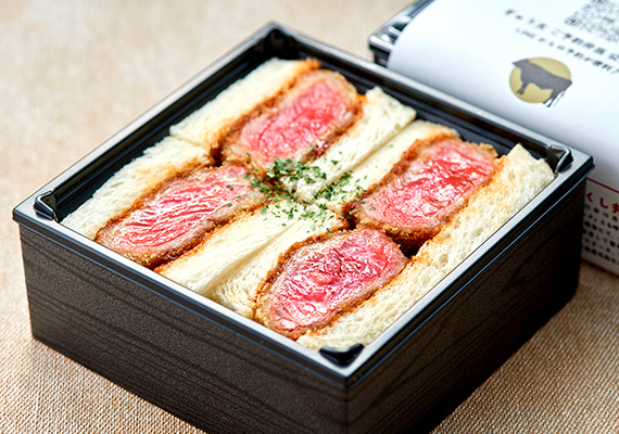 カイノミ牛かつサンド